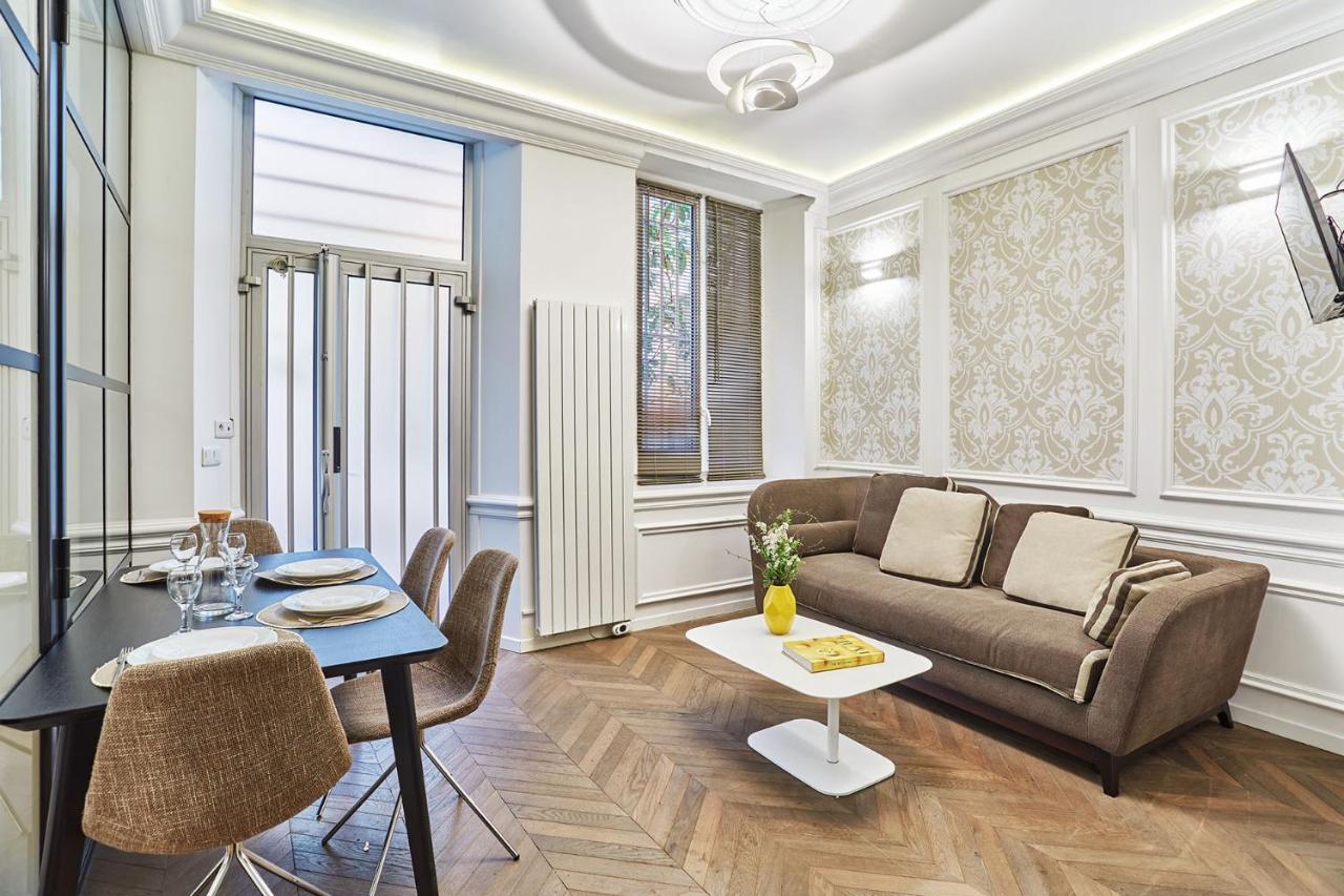 Apartment Louvre Museum By Studio Prestige Paris Eksteriør bilde